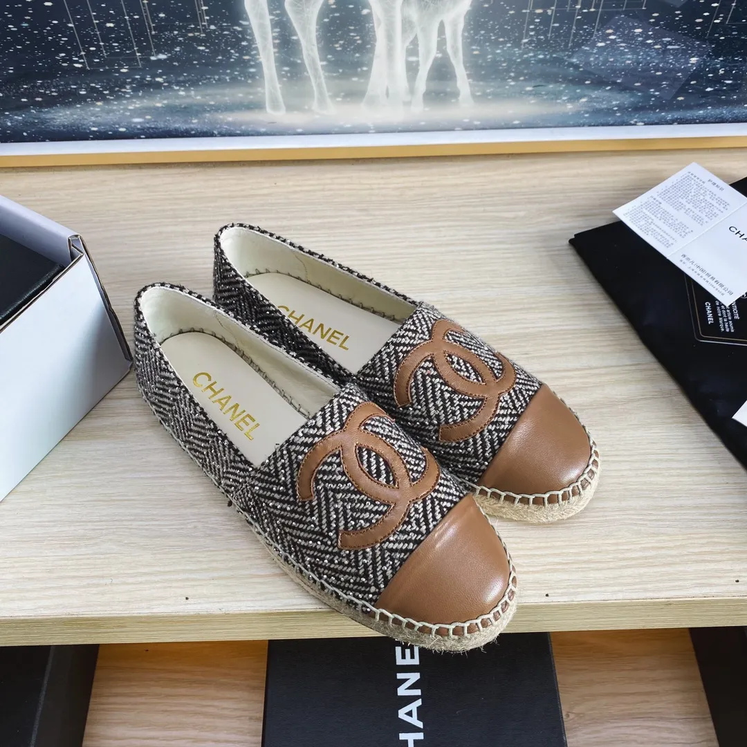 👟👟Ex-factory price 420👟👟 🌈🌈Chanel Chanel✈️2023s spring and summer new fisherman shoes😍😍Taikoo Hui purchased three pairs of original versions for development🐂🐂🤩Original versions are shipped one to one❗️❗️Code number: 34-42 (34 41 42 customized)